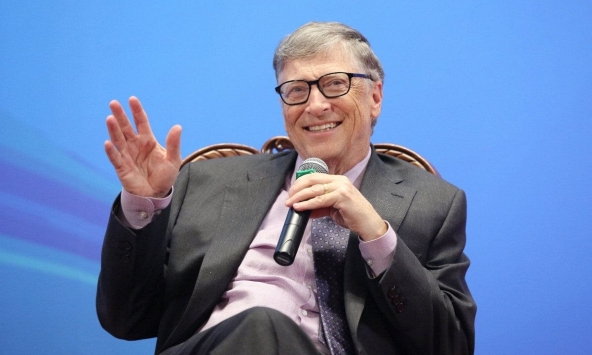 Vì sao tỷ phú Bill Gates thích dùng Android hơn iPhone?