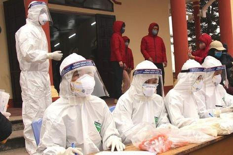 Một gia đình 6 người ở Hà Nội cùng nhiễm COVID-19 