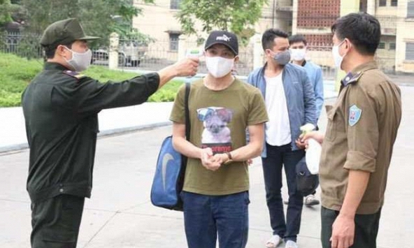 Quảng Ninh khẩn trương lấy mẫu xét nghiệm COVID-19 toàn bộ công nhân Công ty than Vàng Danh