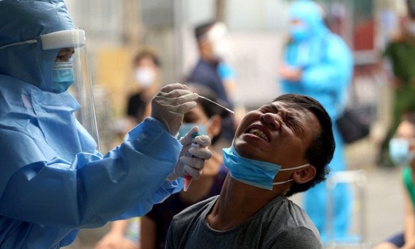 COVID-19 chiều 4/2: Thêm 9 ca ngoài cộng đồng, Châu Âu chưa nới lỏng các biện pháp phong tỏa