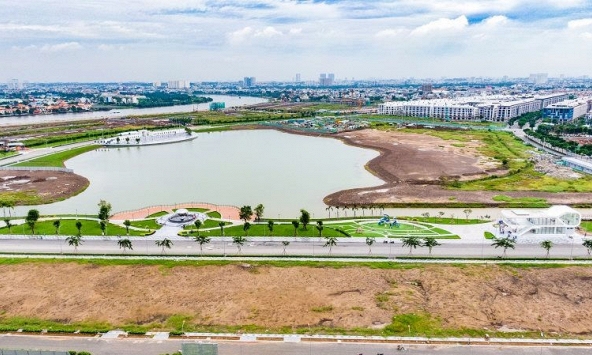 Bản tin nhà đất 24 giờ: Vạn Phúc lên tiếng về thông tin xây dựng không phép