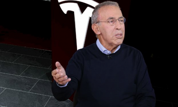 Công ty của nhà đầu tư tỷ phú Ron Baron đã bán 1,8 triệu cổ phiếu Tesla