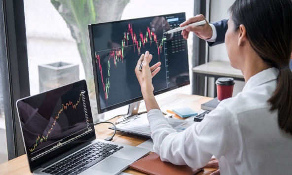 Giao dịch chứng khoán khối ngoại tuần 1-5/3: Bán ròng gần 3.100 tỷ đồng, tập trung nhóm VN30