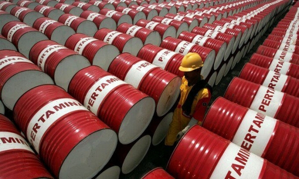 Đồng USD mạnh lên, giá dầu đảo chiều giảm 