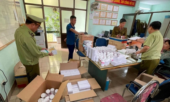 Phát hiện lô dược phẩm không hóa đơn đi ra từ kho Cảng hàng không Nội Bài