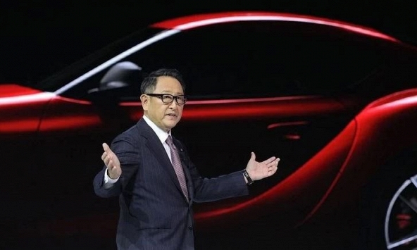 Chủ tịch Toyota: Apple cần phải hỗ trợ cho Apple Car trong 40 năm