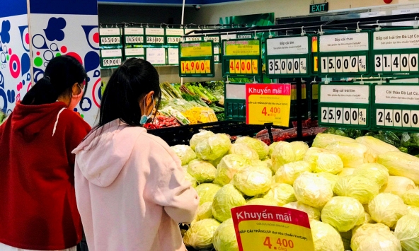 Giá thực phẩm cuối tuần: Bắp cải Đà Lạt còn hơn 3.000 đồng/kg, hành tím 20.000 đồng/kg