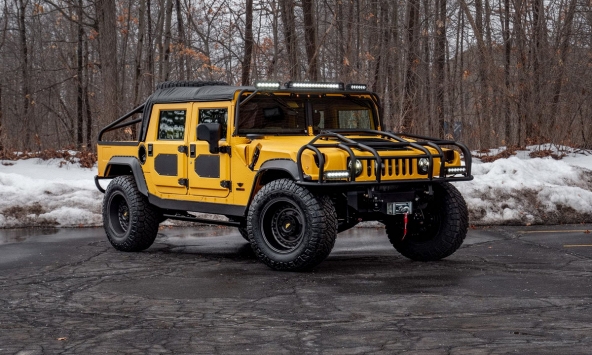Hummer M1-R - siêu SUV việt dã đầu tiên của Mil-Spec có giá cực cao
