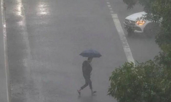 Mưa lớn tại Australia, nhiều ngôi nhà bị cuốn trôi