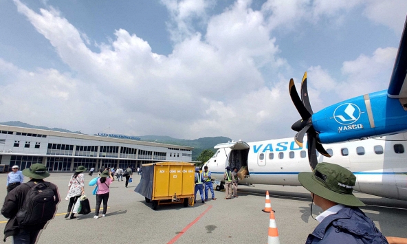 Các hãng hàng không khai thác tại sân bay Côn Đảo bị nhắc nhở