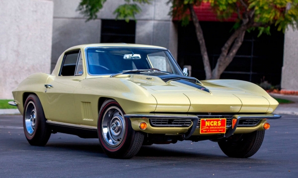Đấu giá Chevrolet Corvette L88 đời 1967 hiếm có với giá hơn 3,4 triệu USD