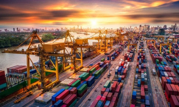 Bất động sản công nghiệp 'đắt như tôm tươi' thời COVID-19, Việt Nam có tận dụng được cơ hội?