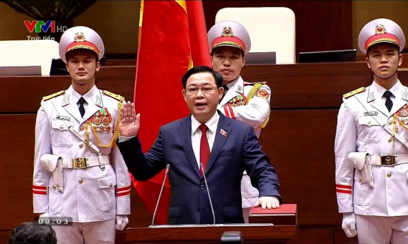 Tân Chủ tịch Quốc hội Vương Đình Huệ tuyên thệ nhậm chức