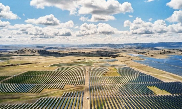 Apple sẽ dùng 'siêu pin Megapack' của Tesla để cung cấp năng lượng.