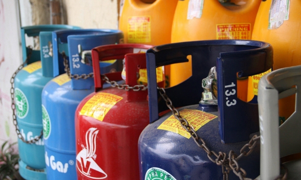 Giá gas tiếp tục tăng vì thời tiết khắc nghiệt ở châu Âu