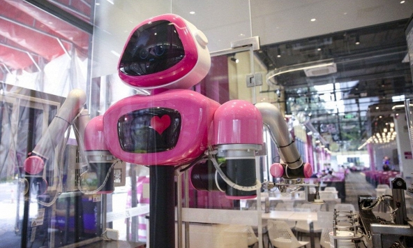 Độc đáo nhà hàng người máy ở Trung Quốc