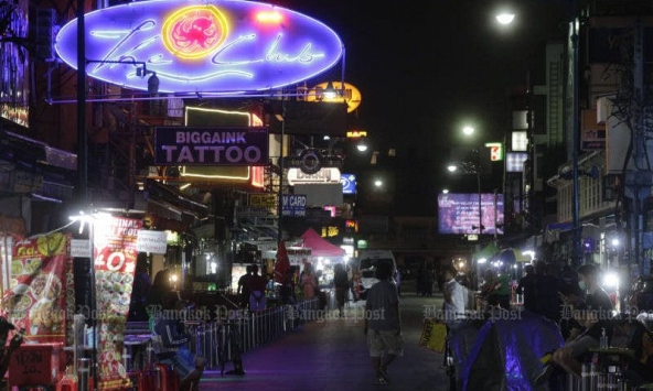 Thái Lan đóng cửa ngay lập tức các địa điểm giải trí có ca mắc mới COVID-19