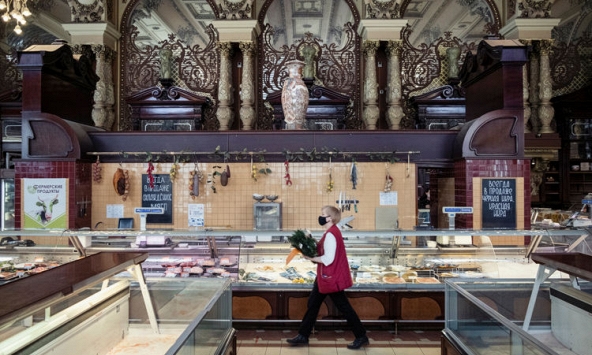 Cửa hàng 120 năm tuổi của Moskva đóng cửa do COVID-19