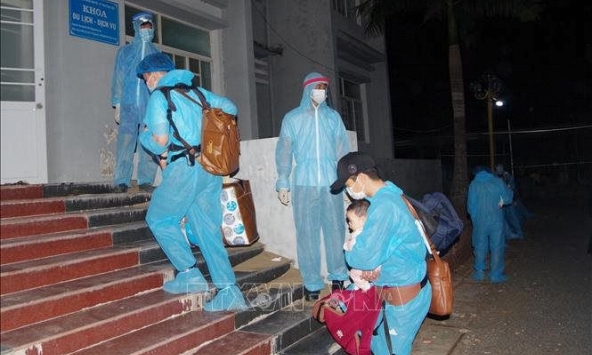Sáng 14/4, Việt Nam có thêm 3 ca nhập cảnh mắc COVID-19, thế giới thêm 12.000 ca tử vong/ngày