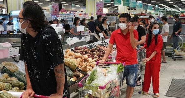 Campuchia phong tỏa thủ đô Phnom Penh 14 ngày, người dân đổ xô di mua hàng dự trữ