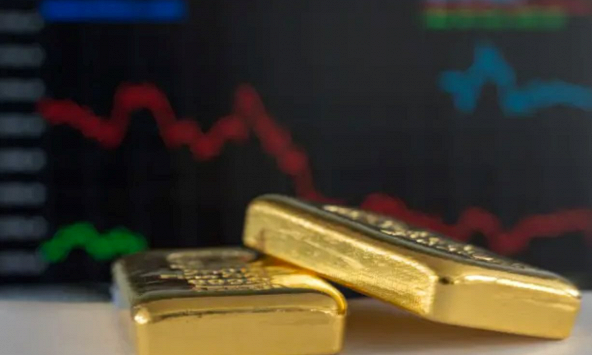 Giá vàng áp sát gần mức cao nhất 2 tháng