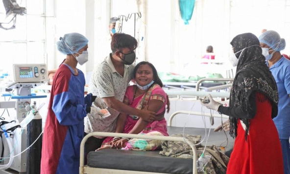 Bình oxy bị rò rỉ, 22 bệnh nhân COVID-19 tại Ấn Độ tử vong vì thiếu khí