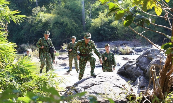 Phó Thủ tướng Vũ Đức Đam: Việt Nam hiện nay như cánh đồng trũng, bên ngoài vẫn nước cao sóng to nên phải bao cho chặt