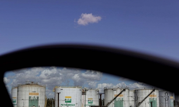 Nhà đầu tư lạc quan, giá dầu quay đầu tăng