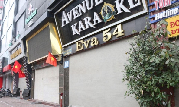 Hà Nội dừng hoạt động quán karaoke, bar, vũ trường từ 0h ngày 30/4
