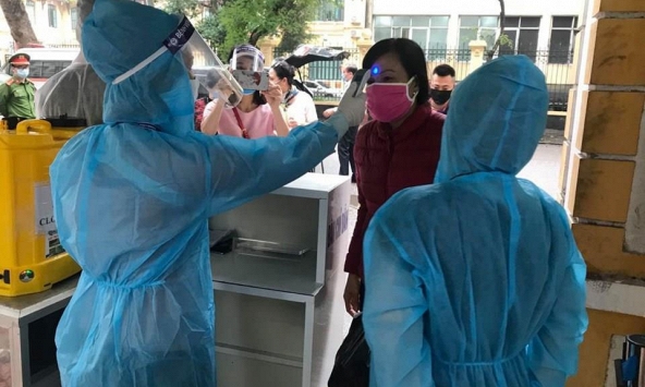 41 nhân viên y tế Bệnh viện Phụ sản Trung ương thành F2 của bệnh nhân 2928