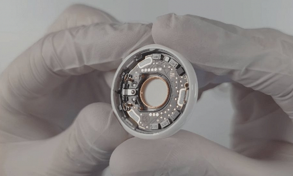 'Mổ bụng' Apple AirTag xem nội thất bên trong có gì