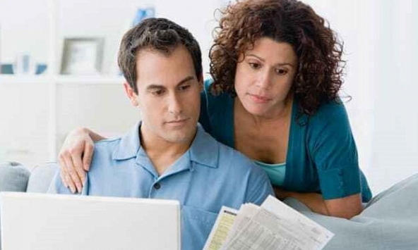 Các cặp vợ chồng có thể đối mặt với ‘án phạt kết hôn’ theo kế hoạch thuế của Biden