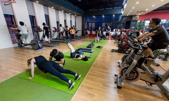 TP.HCM tạm dừng hoạt động nhà hàng tiệc cưới, phòng gym,... cấm tụ tập trên 30 người