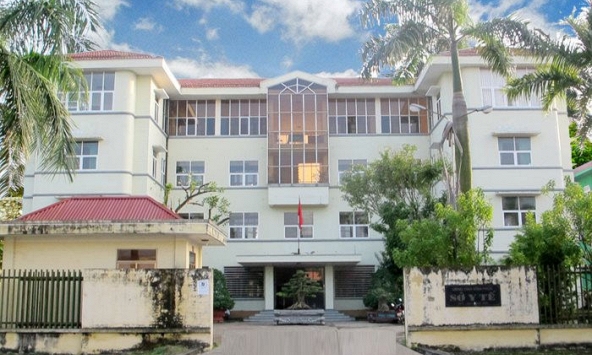 Đình chỉ công tác Phó Giám đốc phụ trách Sở Y tế Vĩnh Phúc