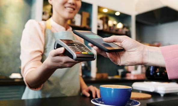 Thanh toán không tiền mặt tiếp tục tăng mạnh