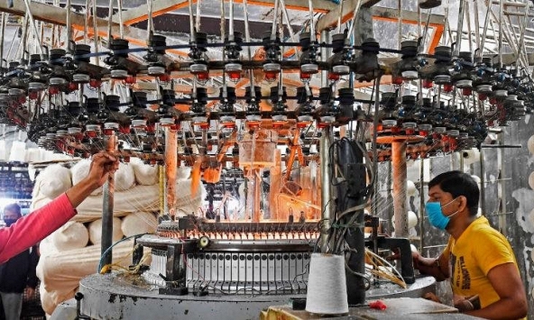 Thảm họa COVID-19 của Ấn Độ có thể làm tình trạng thiếu hụt nguồn cung toàn cầu