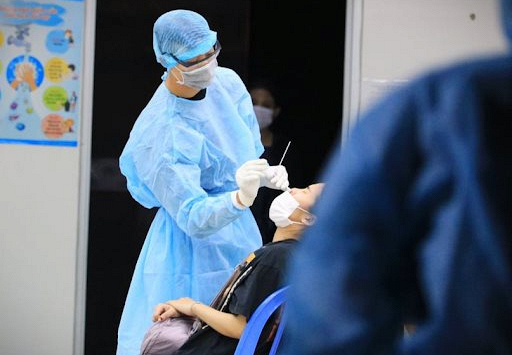 COVID-19 trưa 15/5: Thêm 16 bệnh nhân mới, nguy cơ lây nhiễm trong khu công nghiệp