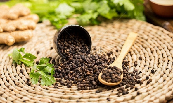 Giá tiêu trong nước dao động từ 63.500 - 68.000 đồng/kg