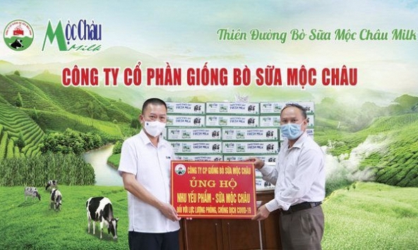 Mộc Châu Milk trao tặng hơn 50.000 sản phẩm sữa tươi tới người dân và lực lượng tuyến đầu phòng chống dịch Covid-19