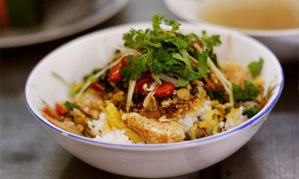 Món ngon mỗi ngày: Cách làm cơm hến ngon đúng vị Huế