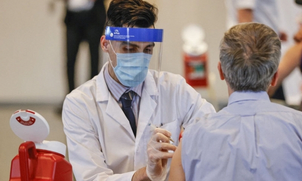 Tour đi Mỹ tiêm vaccine COVID-19 bị tạm ngưng