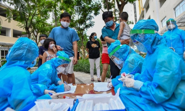 COVID-19 sáng 30/5: Thêm 52 bệnh nhân mới, 8 người liên quan đến Hội thánh Phục Hưng