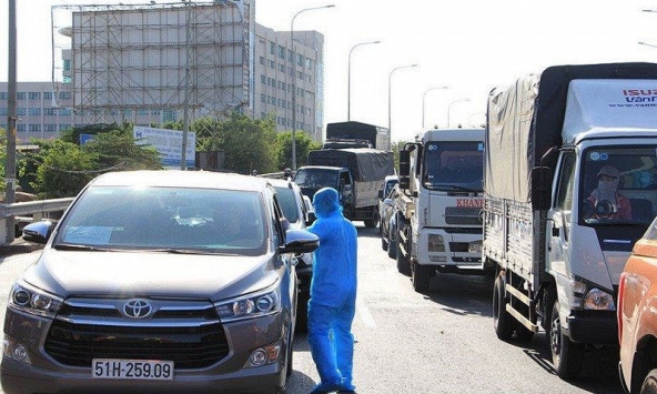 Đi lại như thế nào trong thời gian giãn cách xã hội ở TP.HCM?