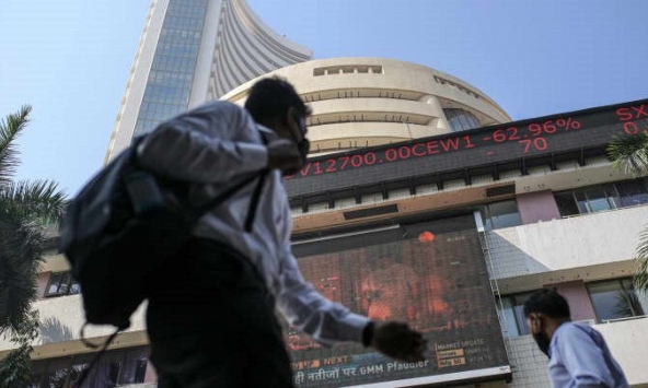 Chứng khoán Việt Nam tăng mạnh nhất châu Á - Thái Bình Dương trong tháng 5