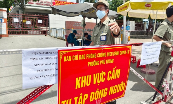 TP.HCM phong tỏa hai bệnh viện vì bệnh nhân COVID-19 đến khám