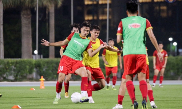 Đội tuyển Việt Nam tập luyện chuẩn bị cho trận gặp Indonesia