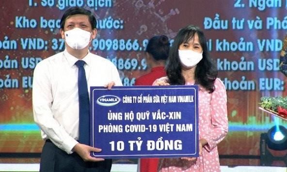 Vinamilk tiếp tục đồng hành với Chính phủ, ủng hộ 10 tỷ đồng vào quỹ vaccine phòng COVID-19
