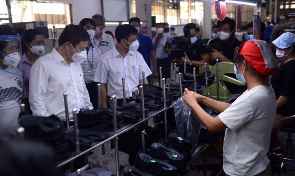 TP.HCM họp khẩn với với Công ty PouYuen sau ca mắc COVID-19