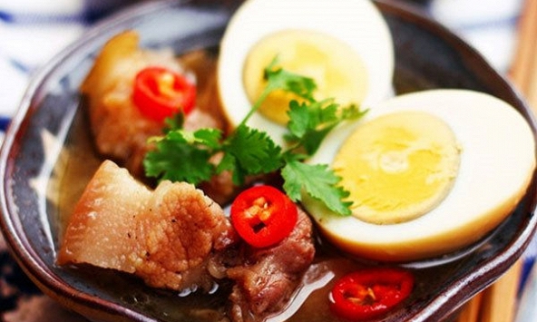 Món ngon mỗi ngày: Hướng dẫn cách kho thịt kho tàu mềm thịt thơm ngon đúng vị