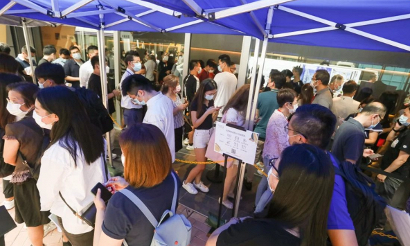 Người mua nhà tại Hong Kong được tặng thêm tới 3.600 USD nếu tiêm vaccine COVID-19